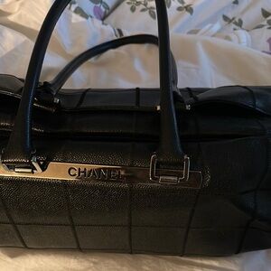 Chanel Black Leather Handbag in awesome condition